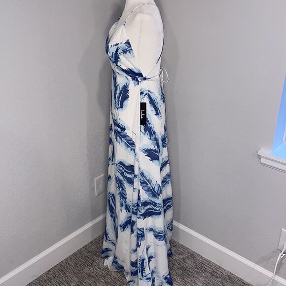 NWT Lulu’s Float Sweetly Blue/White Feather Print Dress Size XS - Picture 8 of 13